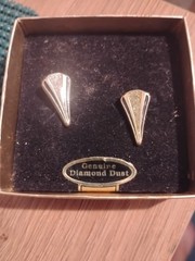 Lot Of 4 Pair Vintage Gold Tone With Diamond Dust Clip On Earrings