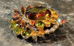 Vintage MCM Juliana Goldtone Autumn Topaz Heliotrope Rhinestone Brooch Pendant