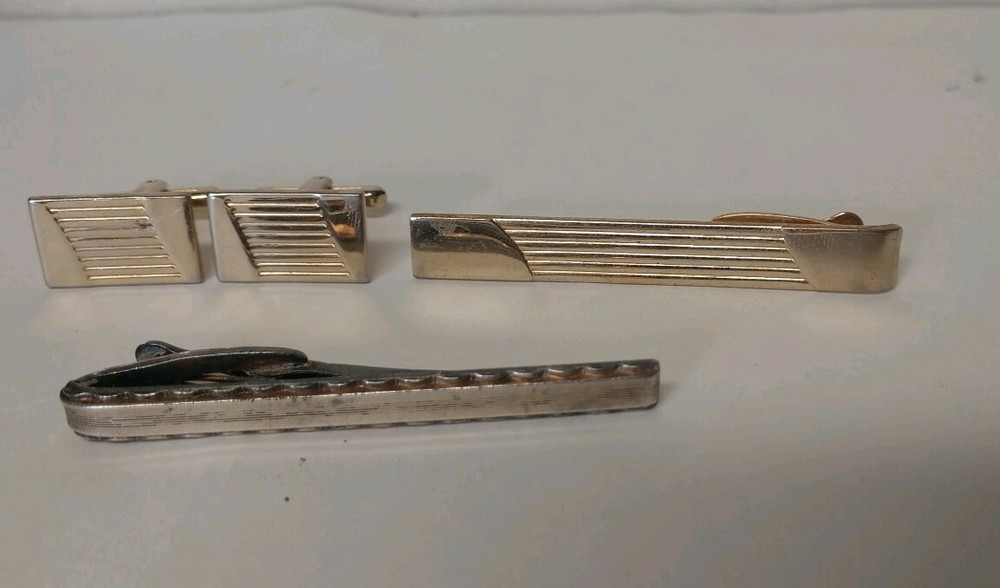 Vintage Signed Hickock USA tie bar & set cuff links and tie bar clasp