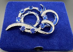 Camrose & Kross Jacqueline Bouvier Kennedy Jewelry Brooch Reproduction COA