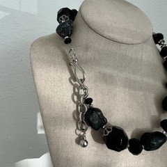 Vintage Chunky Black Faceted Lucite Bead Necklace Raw Nugget Rhinestone Choker