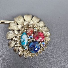 4 Vintage Aurora Borealis Rhinestone Crystal & Floral Brooches Gold/Silver Tone