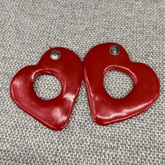 Vintage Earrings 80s Y2k Acrylic Red Hearts Pierced 2 Inches