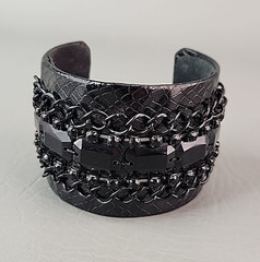 Cuff Bracelet Wide Black Faux Leather Chain Acrylic Beads 7″