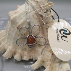 Amber Waves Honey Bee Necklace Amber Poland Sterling Silver 18″ Chain AGI Italy
