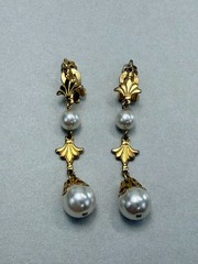 Vintage Faux Pearl Drop Clip On Earrings Gold Tone Dangle Elegant