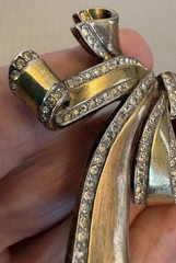 Retro Crown Trifari Bow Brooch Multi Tone Gold Pave Rhinestone 3D Double Ribbon