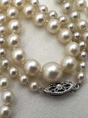 Vtg 18-1/4” Japanese Graduated Cultured Akoya Pearl Necklace 7.2-3.7mm 10k Clasp