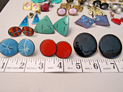 LOT OF 33 VINTAGE EARRINGS CLIP SCREWBACK ENAMEL RHINESTONE EISENBERG SARAH COV