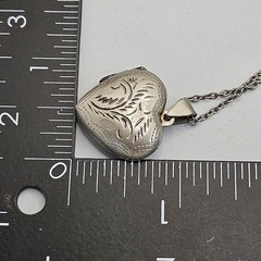 Vintage Locket Pendant Necklace Puffy Heart Silver Tone Etched Chain 15″