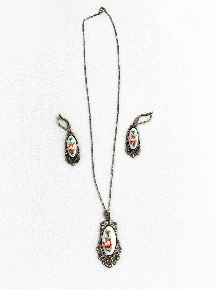 Vintage Rostov Finift Jewelry Matching Set- Necklace and Earrings