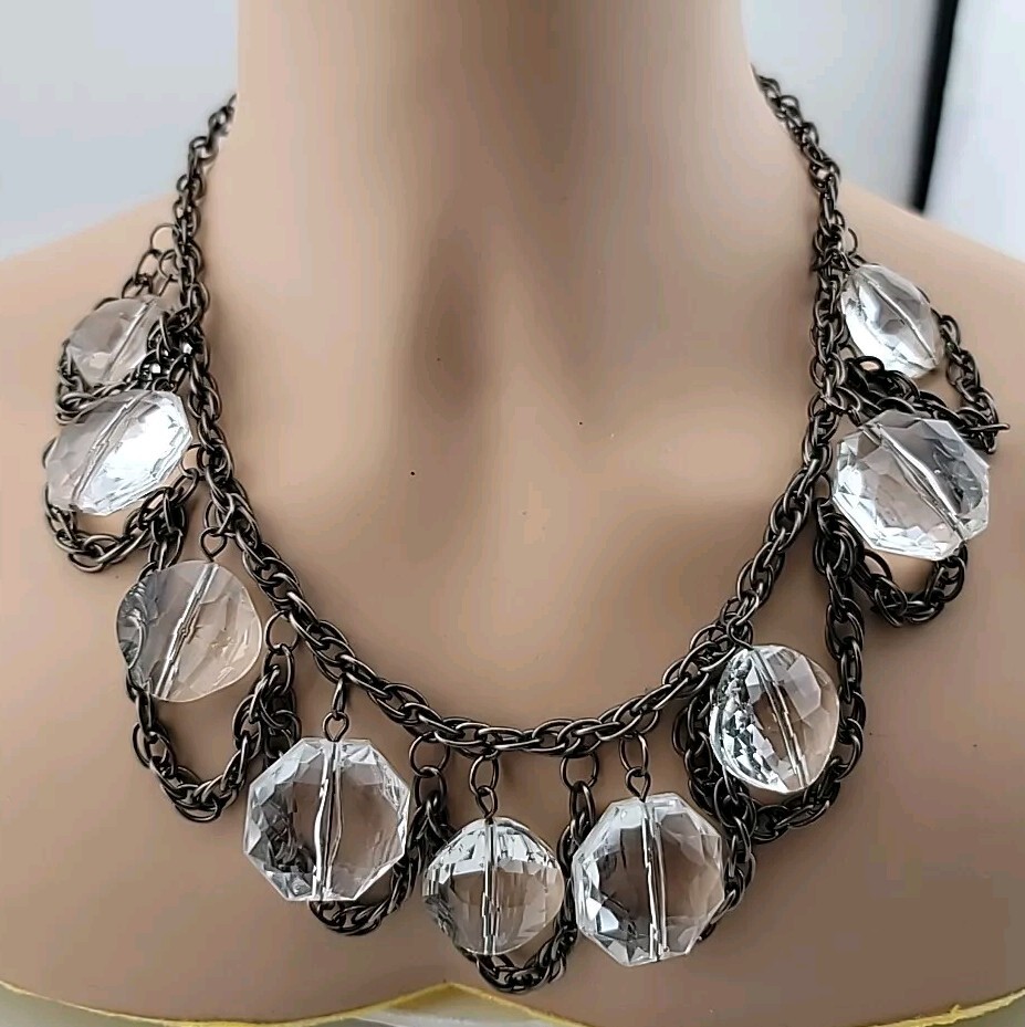 Cg Signed Gun Metal Gray Chain Acrylic And Glass Beaded 19″ Necklace