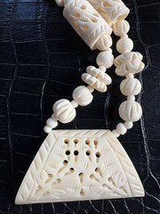 VTG Necklace Natural Carved Bovine Bone Silvertone Barrel Clasp 30” Handcrafted