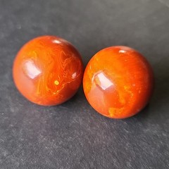 Vintage Red Orange Swirl Bakelite 24mm Round Ball Sphere Clip On Earrings