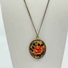 Vintage Russian Khokhloma Style Oval Rose Pendant Necklace Hand Painted Floral