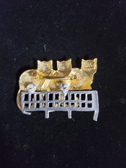 Vintage Ultra Craft Signed Gold & Silver Tone Cat Brooch Pin Gift Unisex Adult