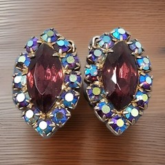Vintage Juliana D&E Purple AB Rhinestone Gold tone Clip on Earrings