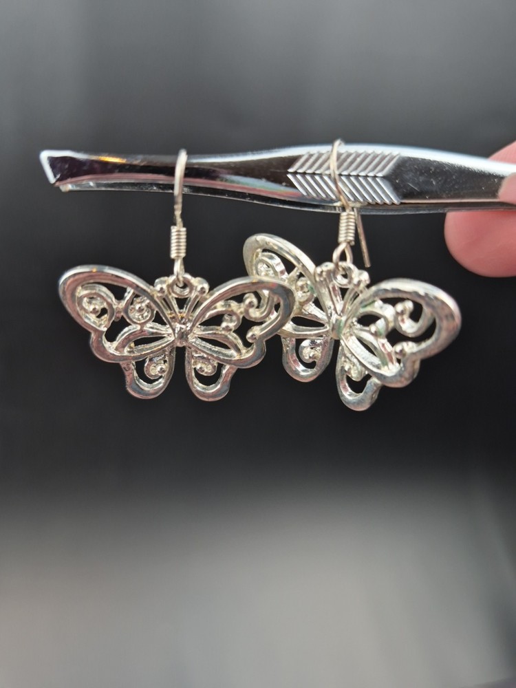 VTG Silver Tone Butterfly Earrings Dainty Insect Nature Jewelry Cute Gift Boho