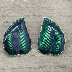 Vintage Dark Green Leaf Shaped Earrings With Clip-On Closure & Gold Colored Back
