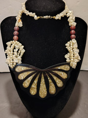 Vintage Lee Sands Mother Of Pearl Inlay with Beads Necklace 26in Statement Piece