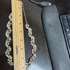 Woman’s Vintage Necklace Design By Trifari
