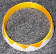 Vintage White Orange Yellow Lucite Plastic Bangle Mod Bracelet 1960s? 1/2” Thick