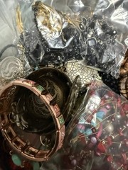 4-1/2 Pound Vintage To Now Mystery Jewelry Bag Lot Branded And Unbranded Used