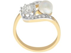 1.07 Ct Diamond and Natural Saltwater Pearl 18k Yellow Gold Twist Ring Antique