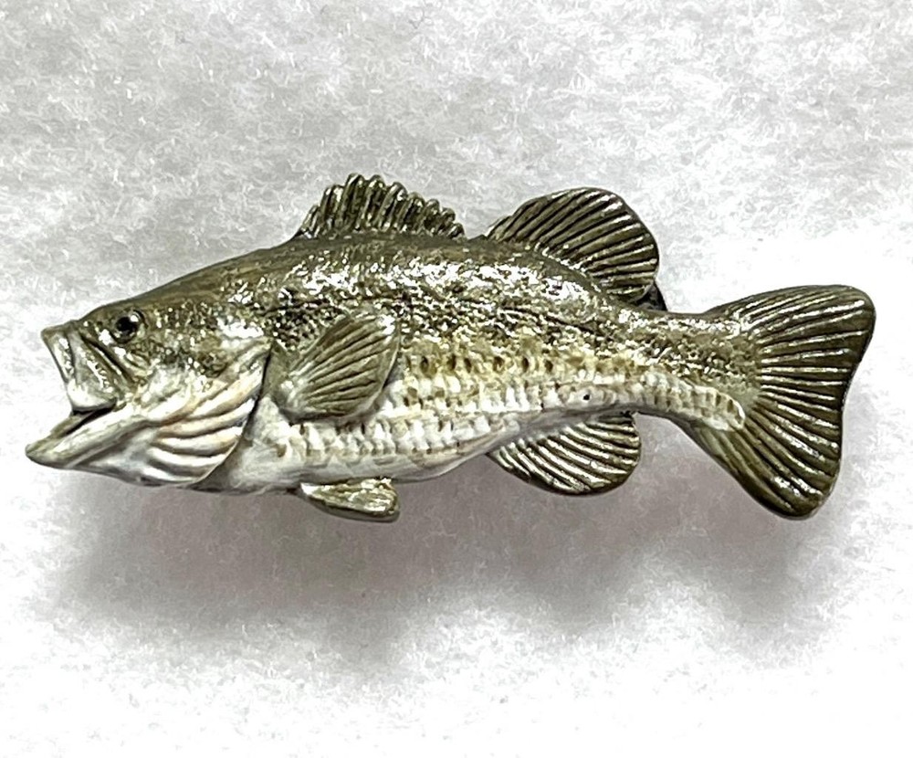 1988 GG HARRIS Fine Pewter Largemouth Bass Lapel / Hat Pin Back pinback #88-3