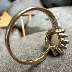 Vintage Opal Ring SZ 6.75 in 10K Gold w Scalloped Frame & Unusual Hallmark, 2.5g