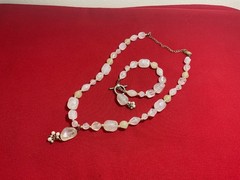 Elegant Moonstone-Inspired Necklace & Bracelet Set – Luminous Beads with Pearl-L