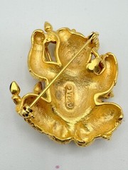 D4-5324 VINTAGE BROOCH SIGNED VERO GOLD TONE PIN 2″ CHRISTMAS ENAMEL TEDDY BEAR