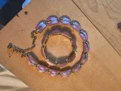 Karu Vintage Thermoset Choker Gold Tone 17.5 Pink Classic Necklace Costume