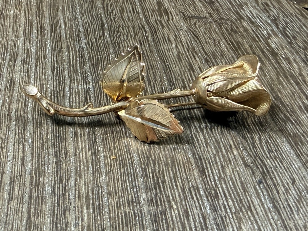 Vintage Giovanni Flower Brooch Pin Long Stem Rose Bud Bloom Gold Tone Romantic