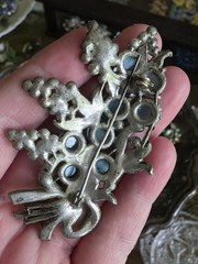 Stunning Vintage Pot Metal 1930s Lucite Faux Moonstone And Rhinestones Brooch