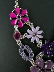 Avon NWT Silver Tone Purple Lilac Flowers Statement Necklace & Size 8 Ring Set