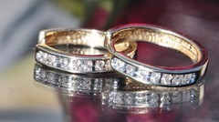 10k yellow gold earrings 0.20ct diamond 0.66″ hinged hoop vintage 2.9gr N26154B