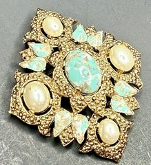 Vintage Sarah Coventry 1968 Remembrance Faux Turquoise Pearl Pendant Brooch Pin