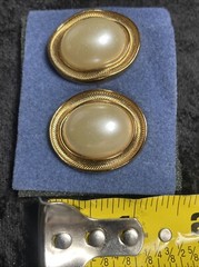 Vintage Avon N.A. Goldtone And Faux Pearl Earrings.