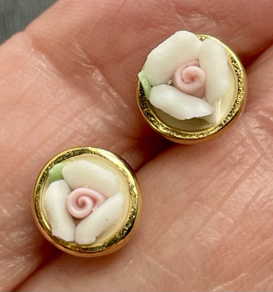 Vintage Pink Ceramic Rose Flower Gold Tone Metal Stud Earrings