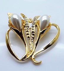 elegant Vintage style Gold Tone flower Bouquet shape fashion jewelry Brooch/pin