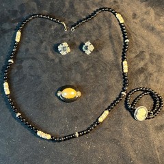 4pc Vintage Black Enamel & Faux Pearl Jewelry Set – Mid Century Retro Glamour