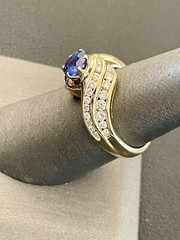 18KT Yellow Gold 0.94CT Sapphire and 0.60CTW Diamond Ring. Size 7 (R105)