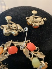 Vtg Thermoset Necklace Bracelet Earring Set Sherbet Melon Lucite Stone Gold Leaf