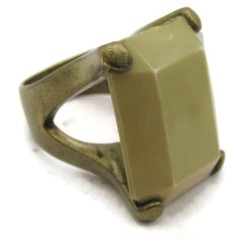 Vintage Statement Ring Sz 6.5 Olive Green Emerald Cut Plastic Stone Brass