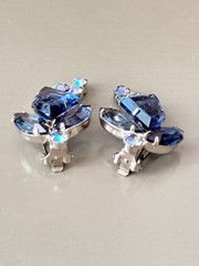 Vintage Verified JULIANA Blue Glass Pie Cut Bracelet, Brooch & Earring Set