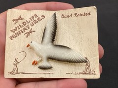Wildlife Miniatures Hand Painted Seagull Bird Brooch Pin Back 2” Vintage On Card