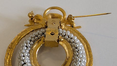 Vintage Large Rhinestone & Pearl Rings Brooch Pin