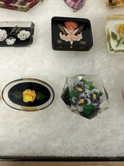 (28) Vintage Acrylic/Lucite? Hand Crafted Pressed Floral Brooch Pins, Pendants