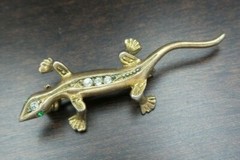 Stylish Vintage German Theodor Klotz 835 Coin Silver & Rhinestone Lizard Brooch